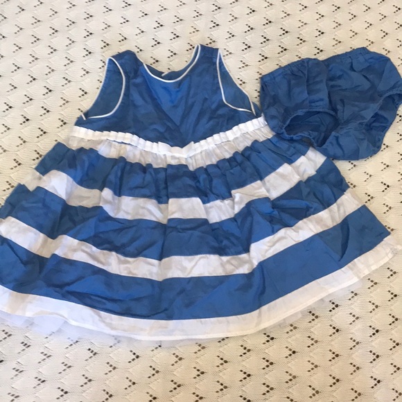 Baby dress with hat and sweater - Picture 2 of 7